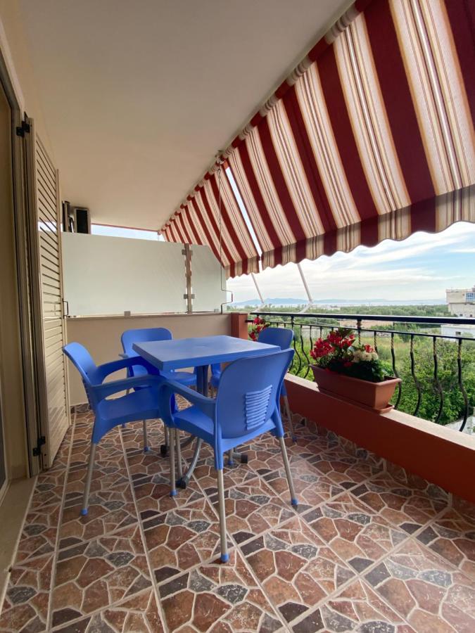 Golden Beach Apartments * Borsh