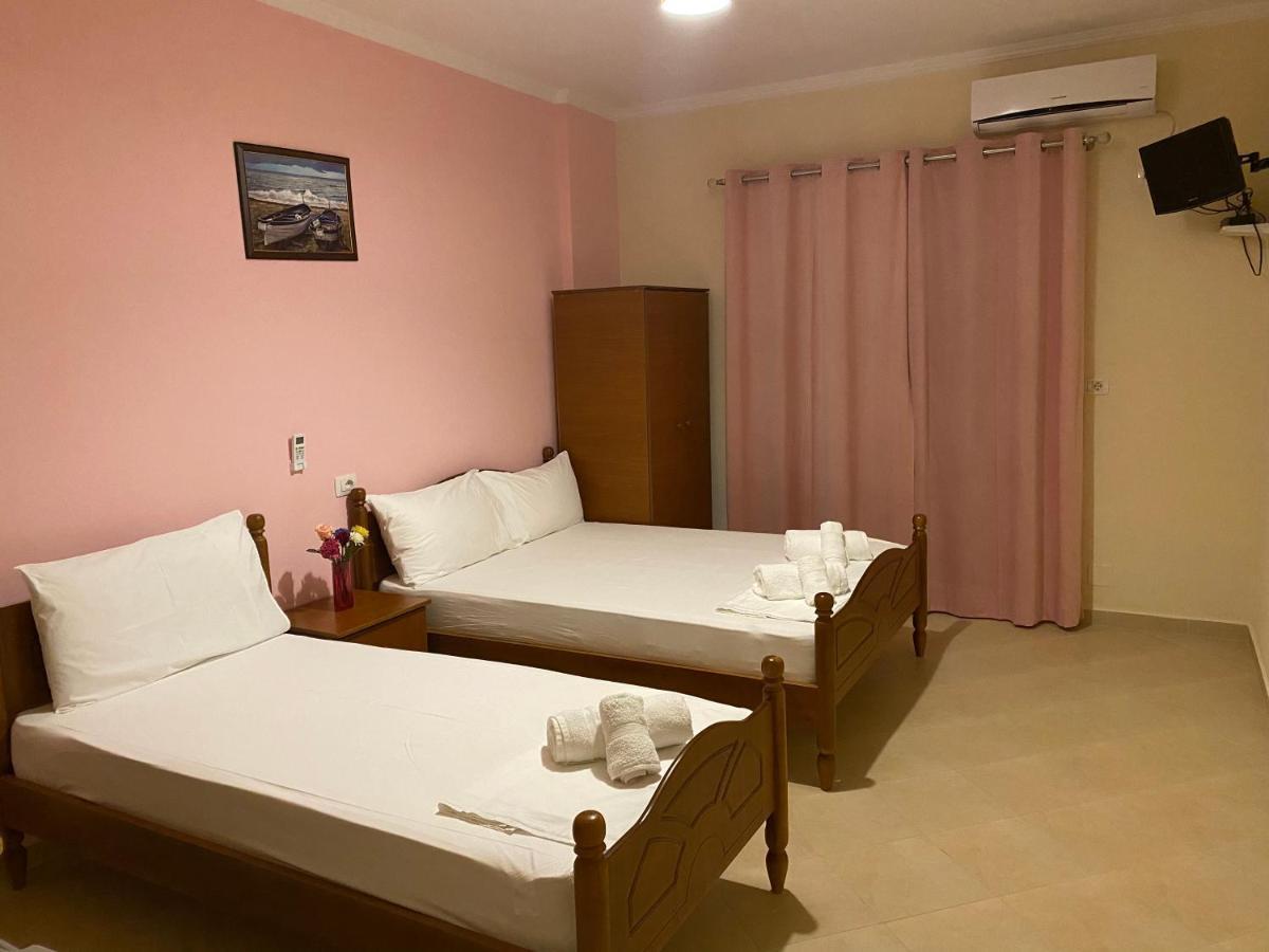 Golden Beach Apartments * Borsh