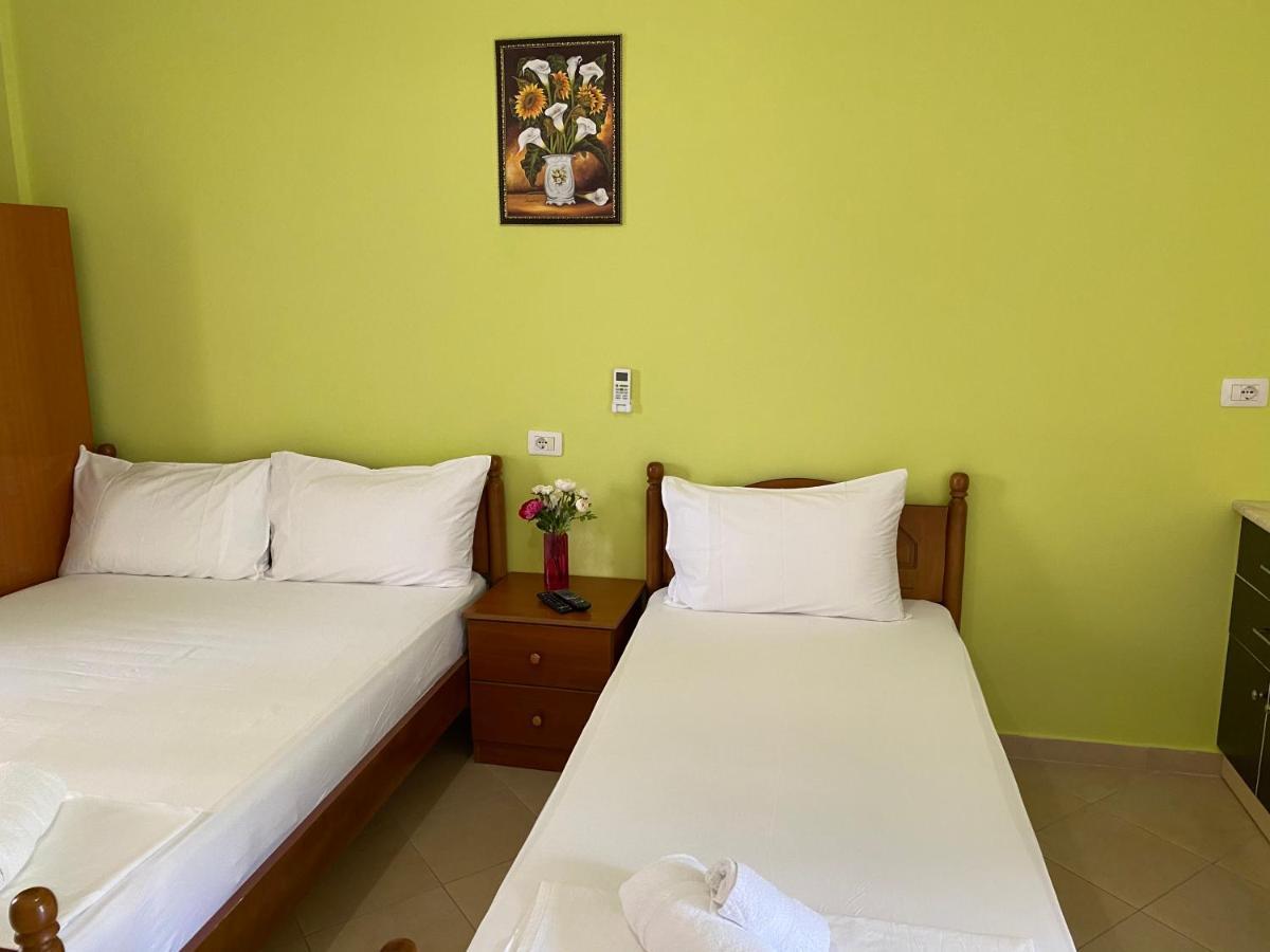 Golden Beach Apartments * Borsh